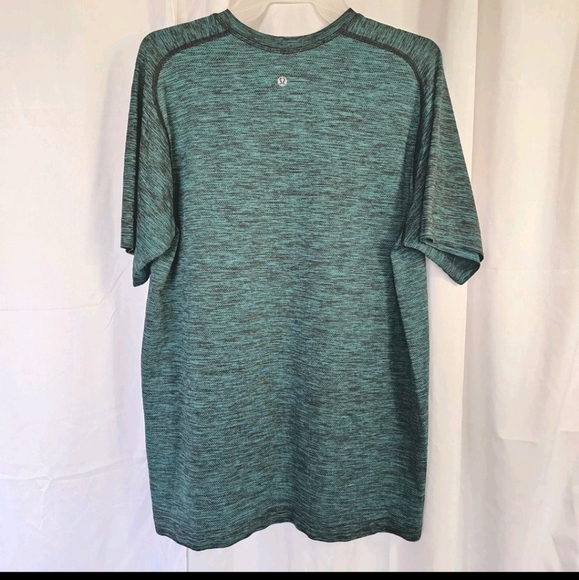 2 Large Lululemon Men's  Short Sleeve Green And Gray Athletic Performance Shirts - Picture 3 of 13
